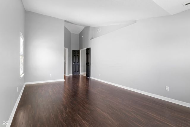 6529 Sussex Drive, Zionsville, IN 46077