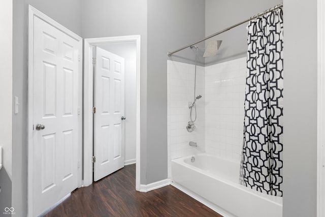 6529 Sussex Drive, Zionsville, IN 46077