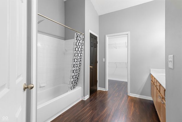 6529 Sussex Drive, Zionsville, IN 46077