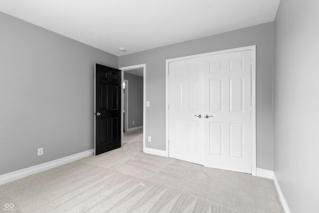 6529 Sussex Drive, Zionsville, IN 46077