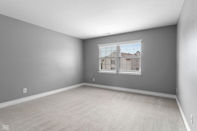 6529 Sussex Drive, Zionsville, IN 46077