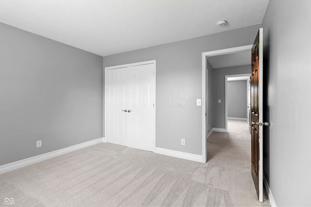 6529 Sussex Drive, Zionsville, IN 46077