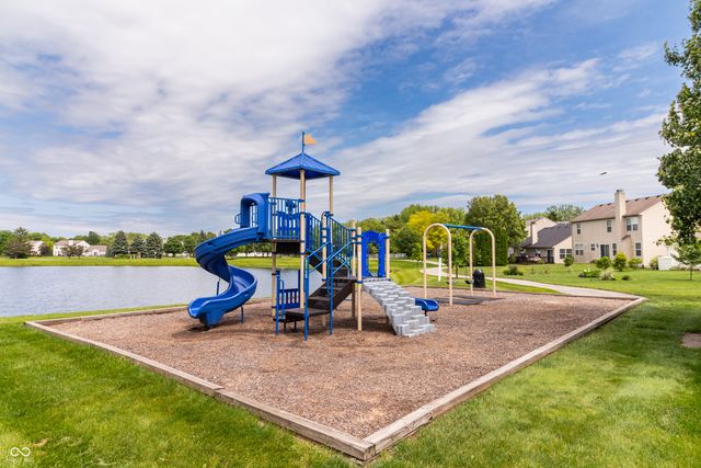 6529 Sussex Drive, Zionsville, IN 46077