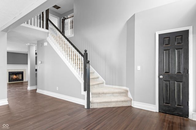 6529 Sussex Drive, Zionsville, IN 46077