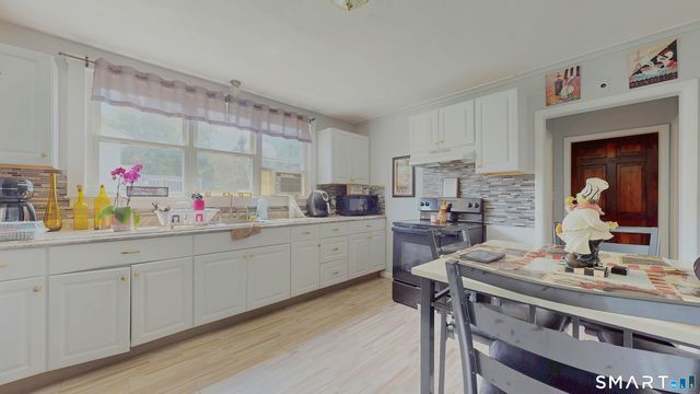 23 Lyme Street, Windsor, CT 06095
