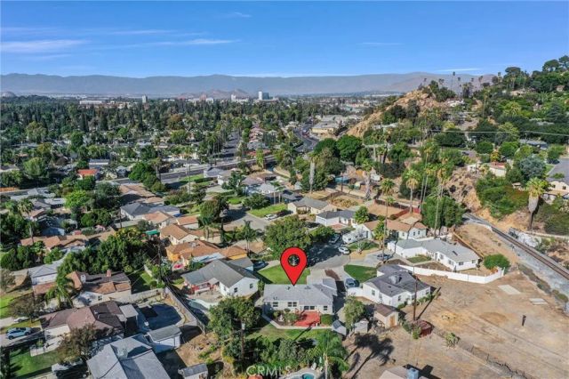 6049 Colonial, Riverside, CA 92506
