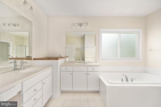 28 MENDOTA WAY, Fredericksburg, VA 22406