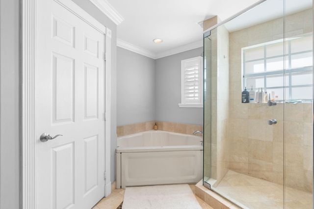 2605 NE 13th Ct, Fort Lauderdale, FL 33304