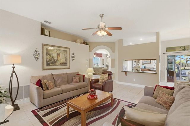 696 WYCKLIFFE PLACE, Winter Springs, FL 32708