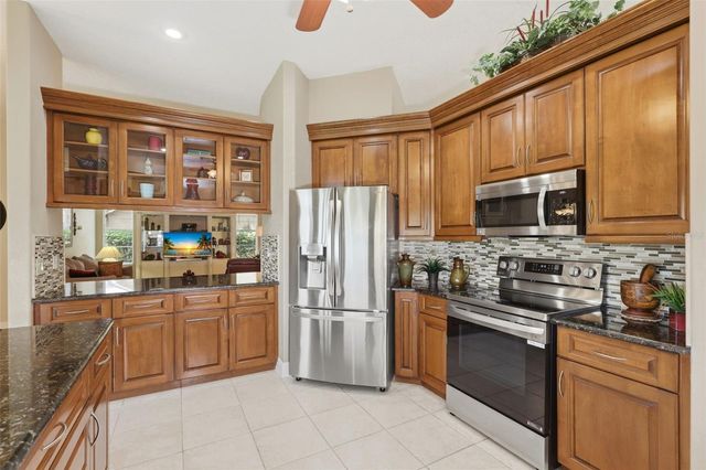 696 WYCKLIFFE PLACE, Winter Springs, FL 32708