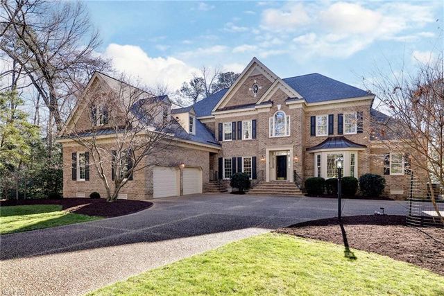 174 Point Heron DR, Newport News, VA 23606