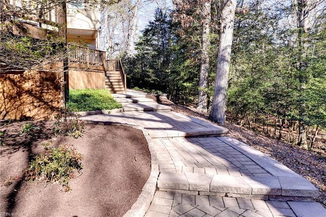 174 Point Heron DR, Newport News, VA 23606