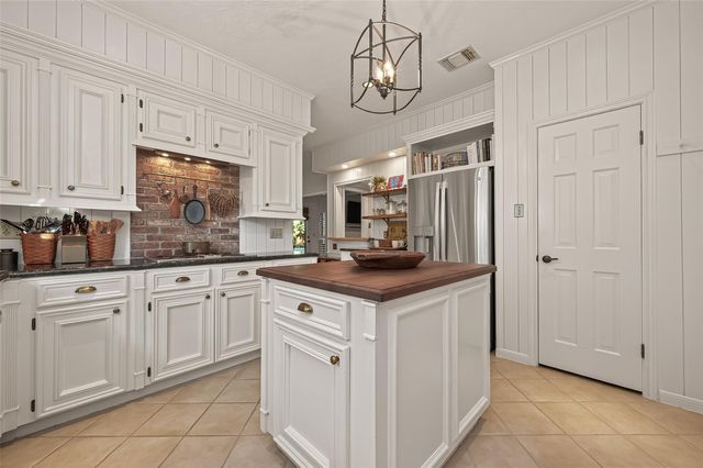 9622 Fenchurch Drive, Spring, TX 77379