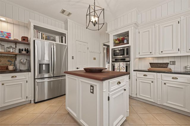 9622 Fenchurch Drive, Spring, TX 77379