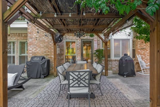 9622 Fenchurch Drive, Spring, TX 77379