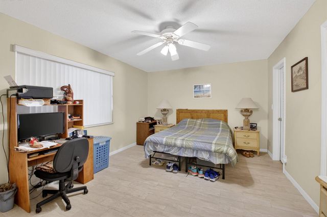 220 High Point Court E B, Delray Beach, FL 33445