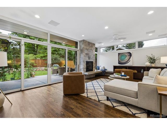 2729 S Washington St, Englewood, CO 80113