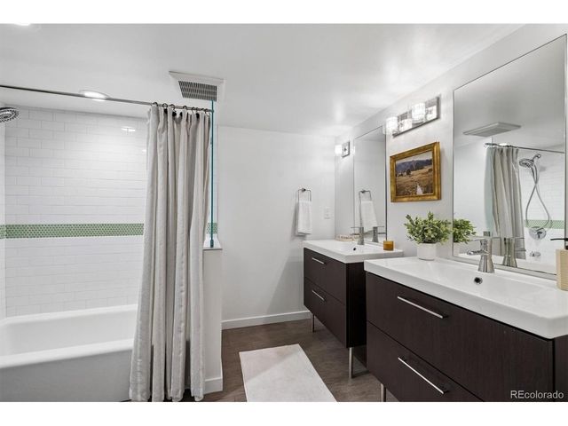 2729 S Washington St, Englewood, CO 80113