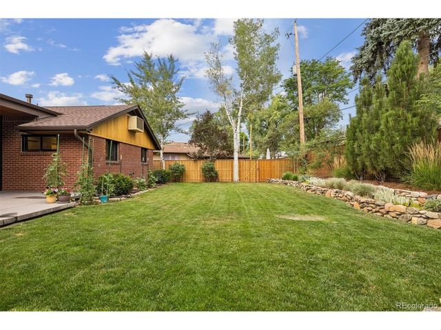 2729 S Washington St, Englewood, CO 80113