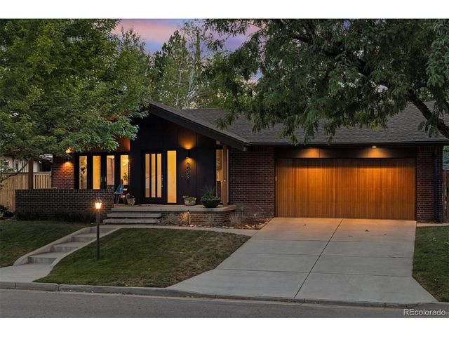2729 S Washington St, Englewood, CO 80113