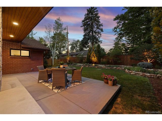 2729 S Washington St, Englewood, CO 80113