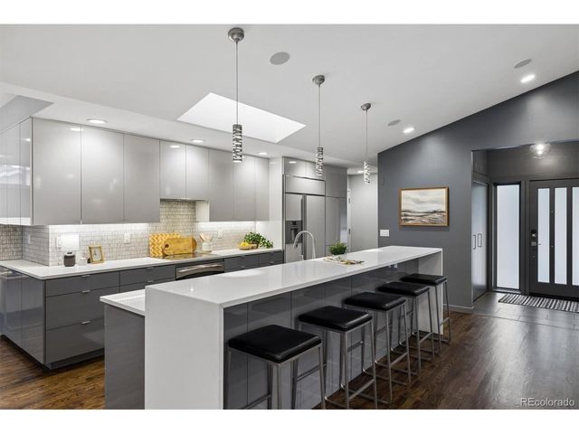 2729 S Washington St, Englewood, CO 80113
