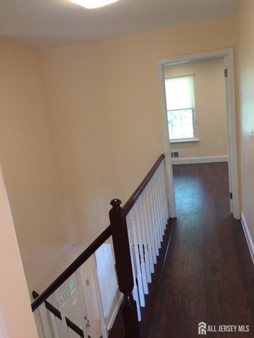 1 Mochen Court, Sayreville, NJ 08872