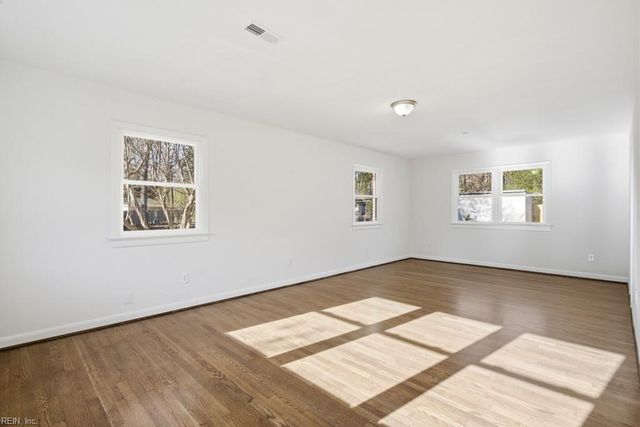 6097 Wiatt ST, Gloucester, VA 23061