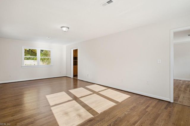 6097 Wiatt ST, Gloucester, VA 23061