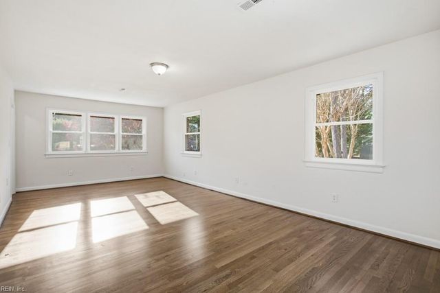 6097 Wiatt ST, Gloucester, VA 23061