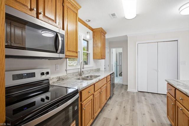 6097 Wiatt ST, Gloucester, VA 23061