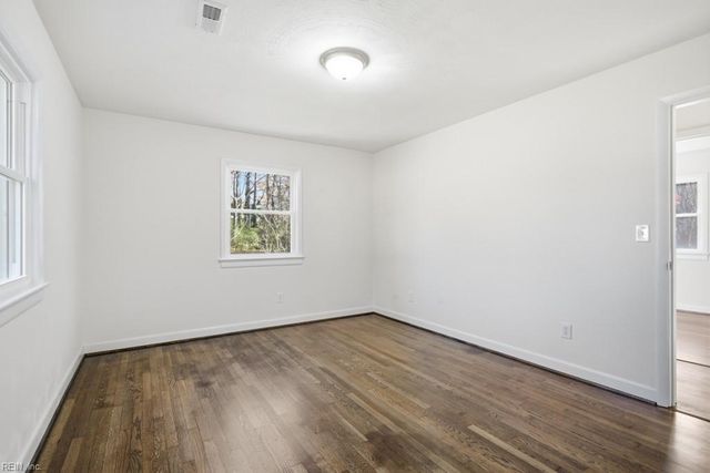 6097 Wiatt ST, Gloucester, VA 23061