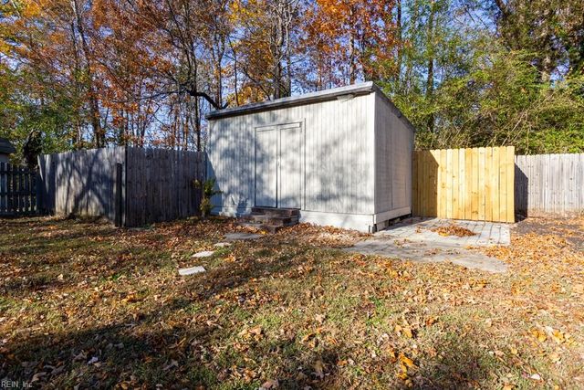 6097 Wiatt ST, Gloucester, VA 23061