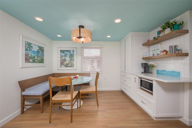 6154 MIDNIGHT PASS ROAD A13, Sarasota, FL 34242