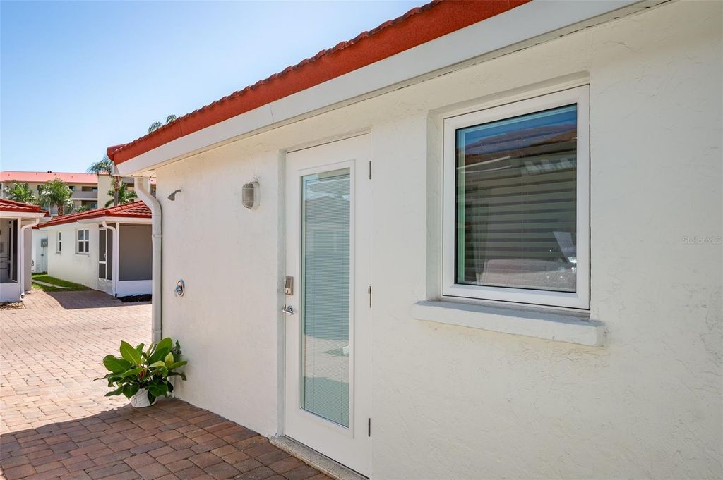 Image 26 of property listing at 6154 MIDNIGHT PASS ROAD A13, Sarasota, FL 34242