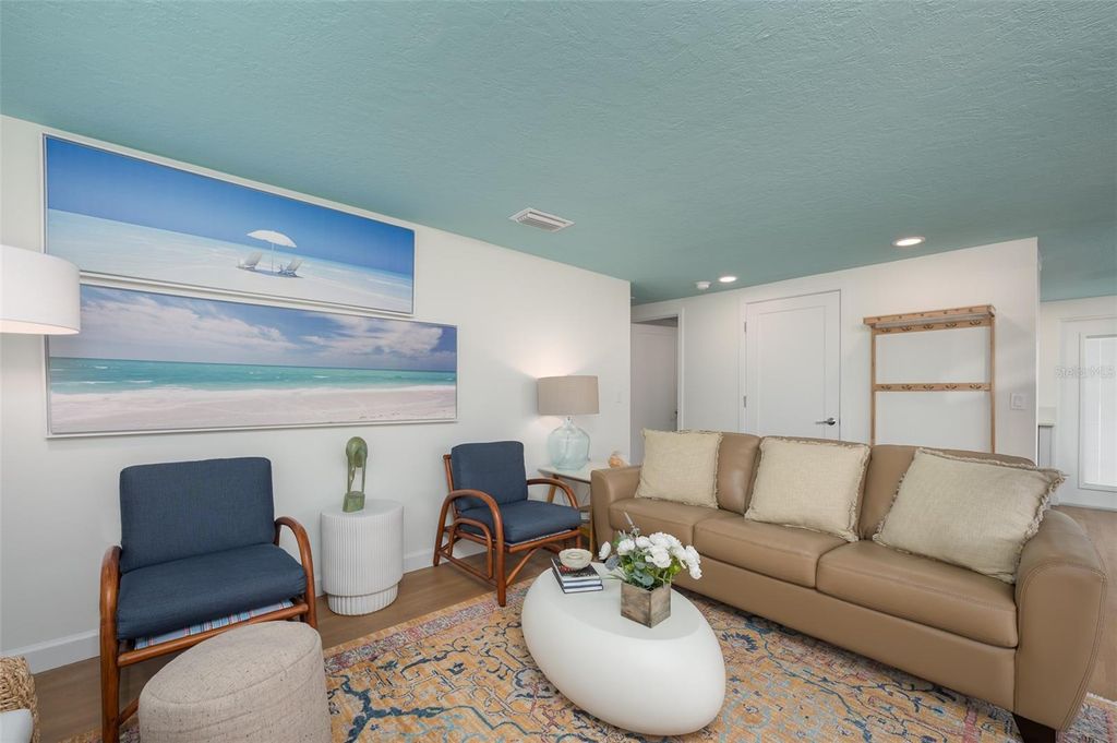 Image 9 of property listing at 6154 MIDNIGHT PASS ROAD A13, Sarasota, FL 34242