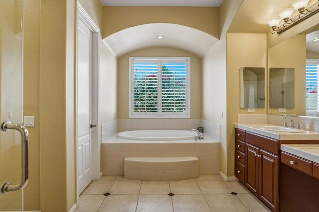 103 Batista Court, Palm Desert, CA 92211