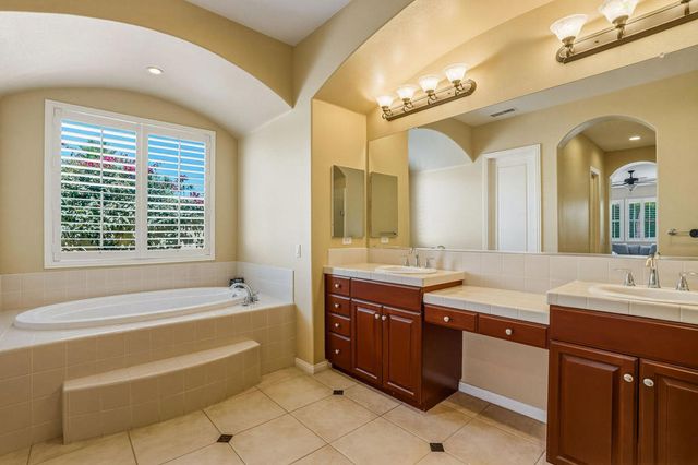 103 Batista Court, Palm Desert, CA 92211