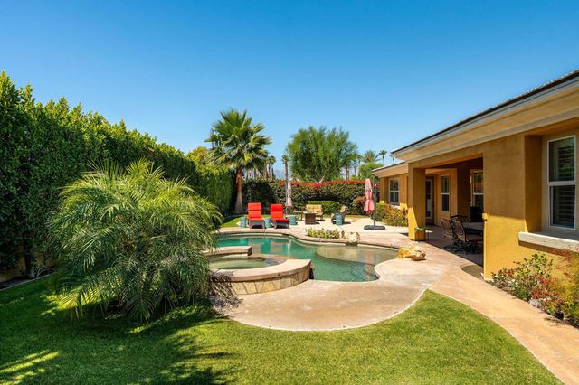 103 Batista Court, Palm Desert, CA 92211