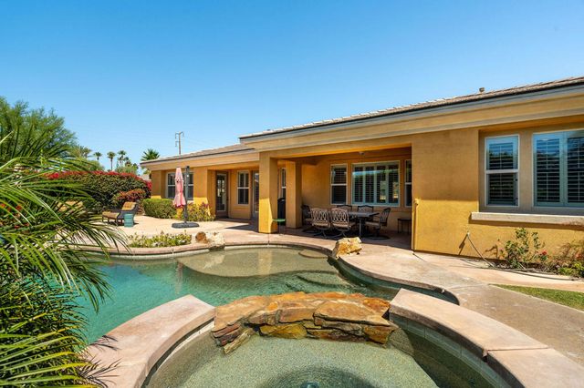 103 Batista Court, Palm Desert, CA 92211