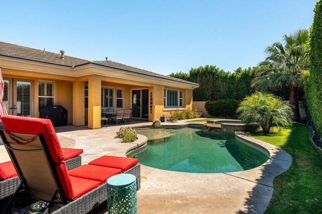 103 Batista Court, Palm Desert, CA 92211