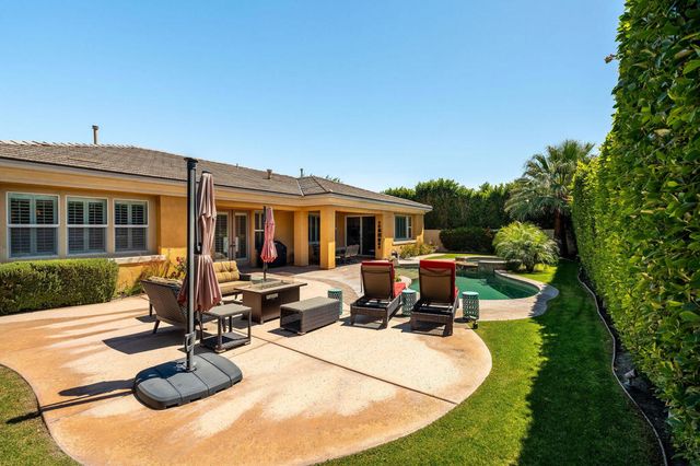 103 Batista Court, Palm Desert, CA 92211