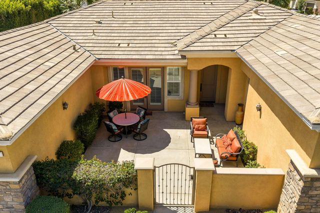 103 Batista Court, Palm Desert, CA 92211