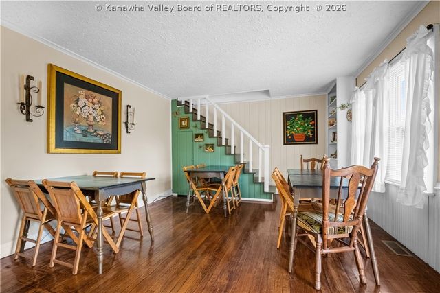 218 3rd Avenue, St Albans, WV 25177