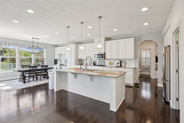 10276 Benjamin Way, Centerville, OH 45458