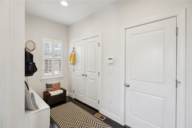 10276 Benjamin Way, Centerville, OH 45458