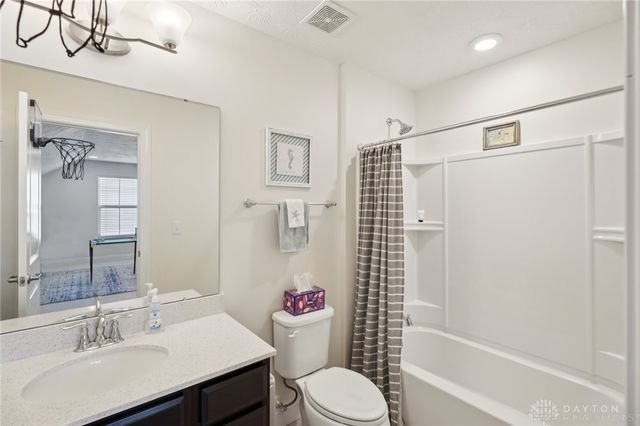 10276 Benjamin Way, Centerville, OH 45458