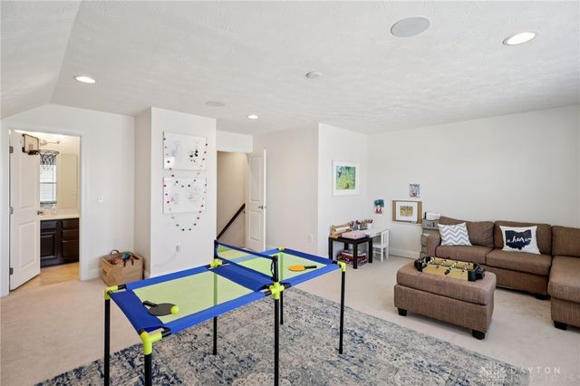 10276 Benjamin Way, Centerville, OH 45458