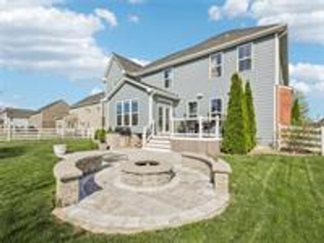 10276 Benjamin Way, Centerville, OH 45458