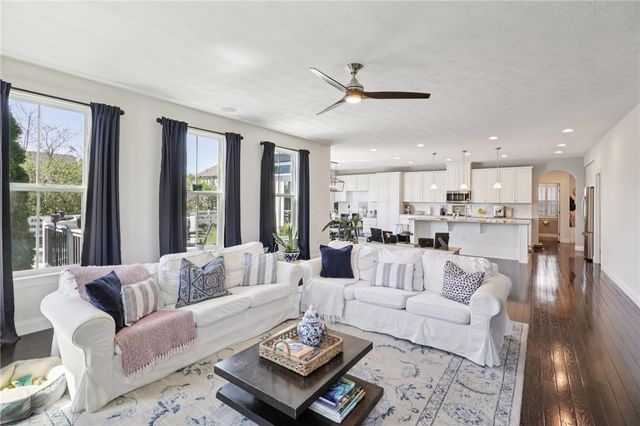 10276 Benjamin Way, Centerville, OH 45458